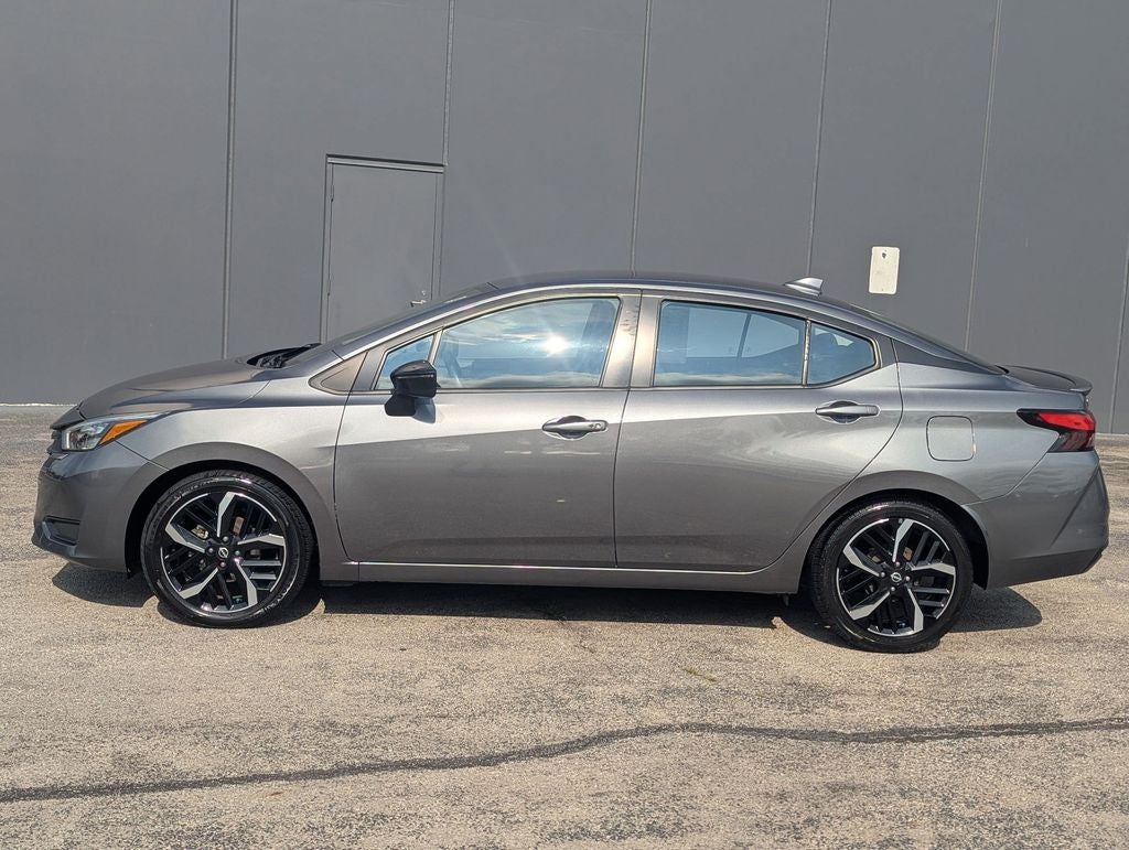 2024 Nissan Versa 1.6 SR