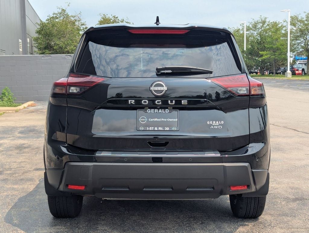2026 Nissan Rogue SV