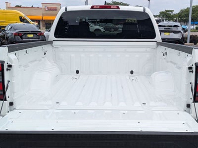 2024 Nissan Frontier SV
