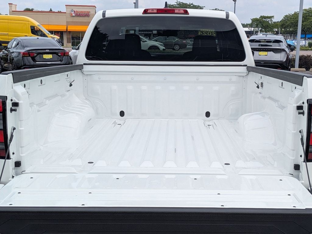 2024 Nissan Frontier SV