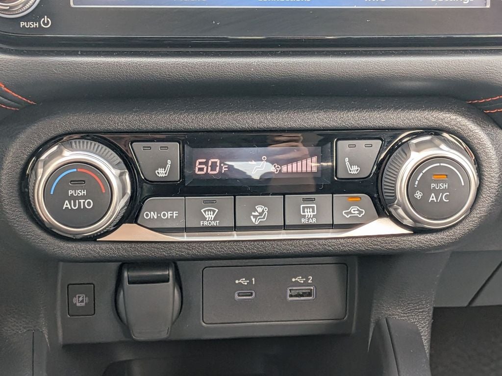 2025 Nissan Versa 1.6 SR