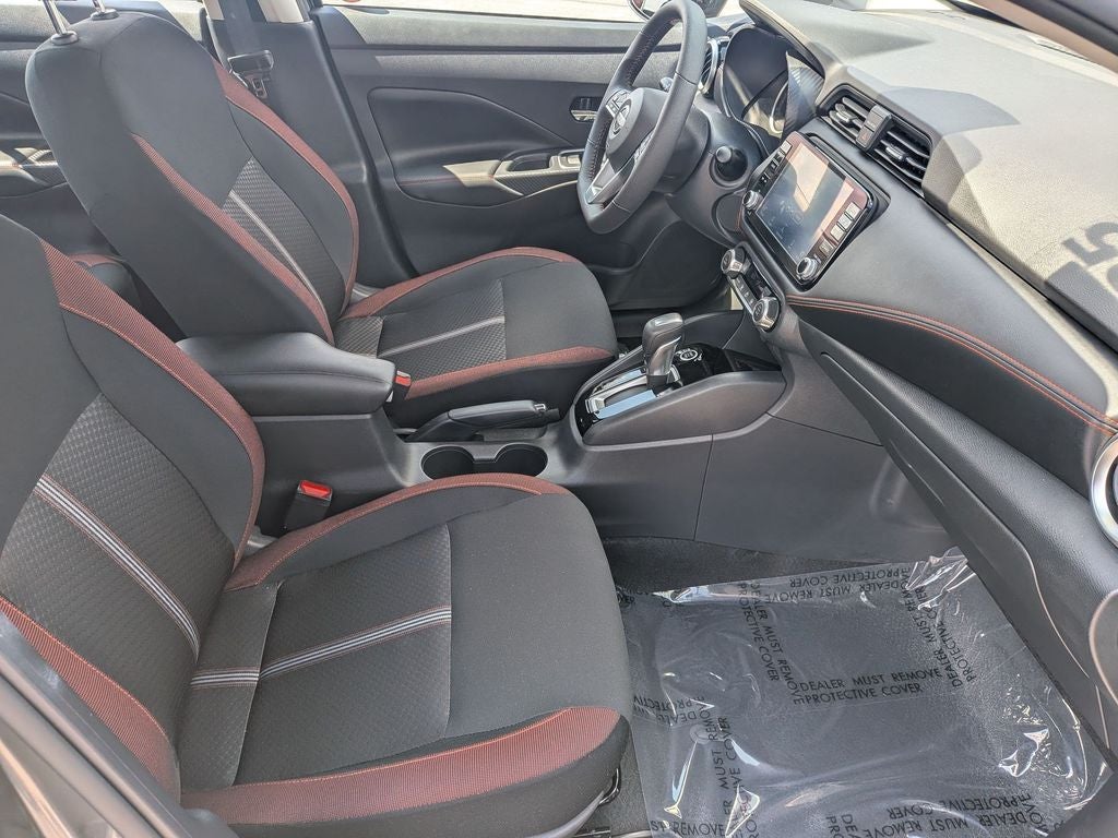 2025 Nissan Versa 1.6 SR