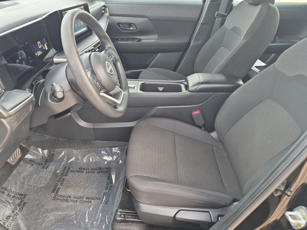 2025 Nissan Kicks S