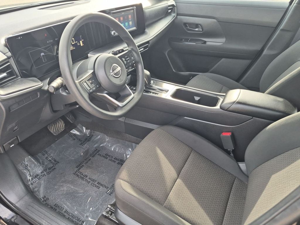 2025 Nissan Kicks S