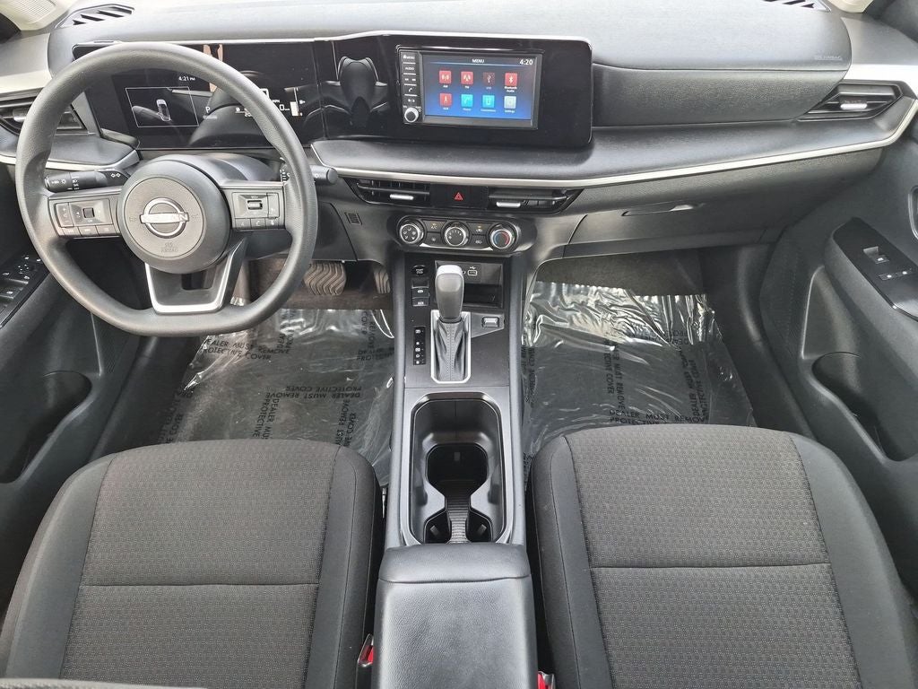 2025 Nissan Kicks S
