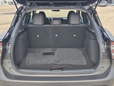 2025 Nissan Kicks S