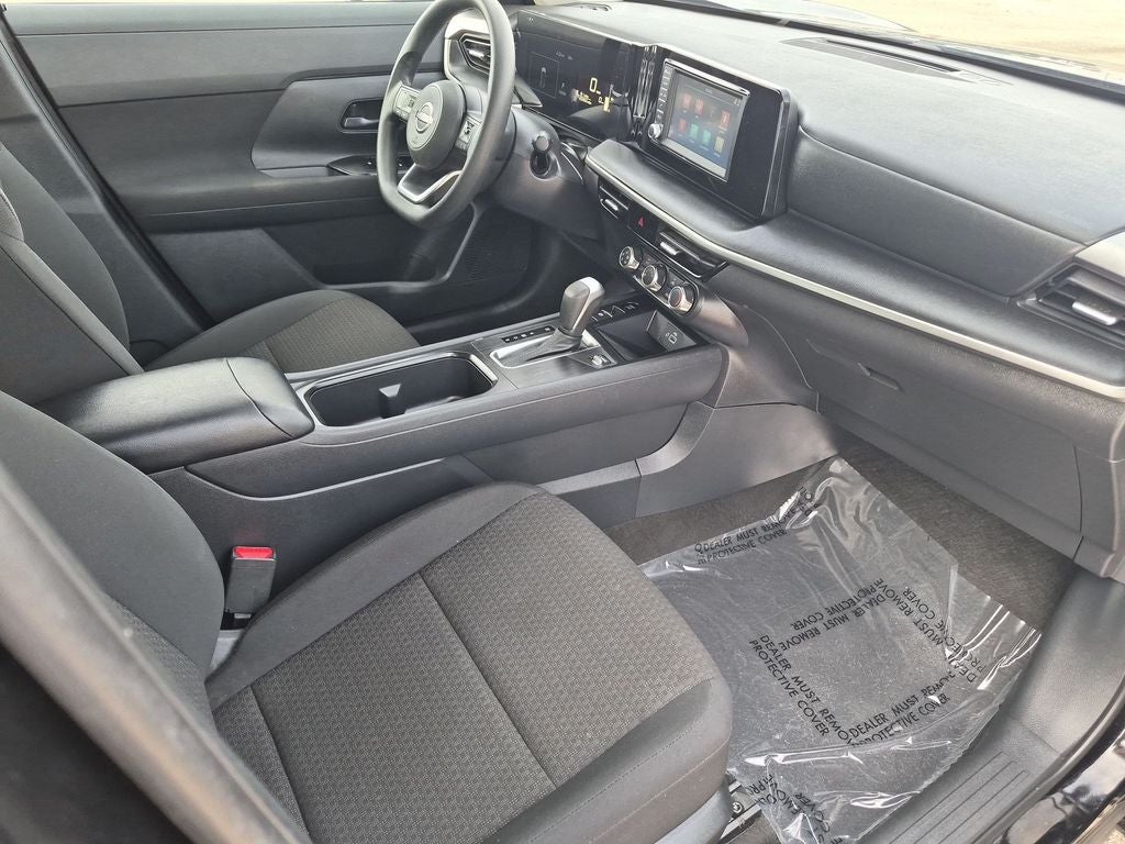 2025 Nissan Kicks S