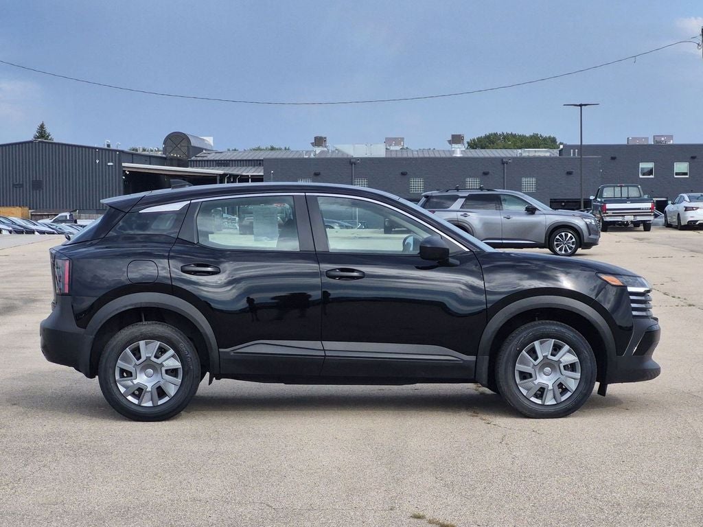 2025 Nissan Kicks S