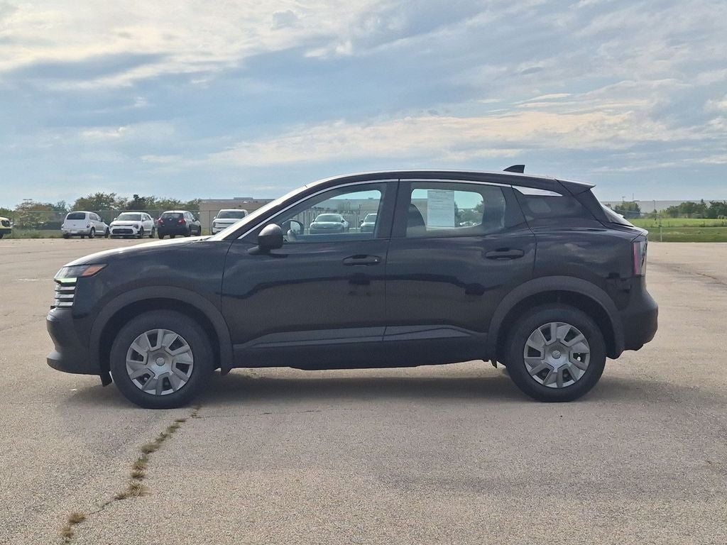2025 Nissan Kicks S