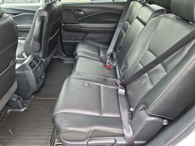 2022 Honda Pilot Touring 8 Passenger