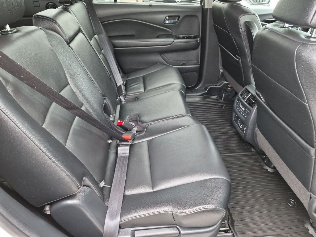 2022 Honda Pilot Touring 8 Passenger
