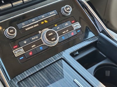 2022 Lincoln Navigator Black Label