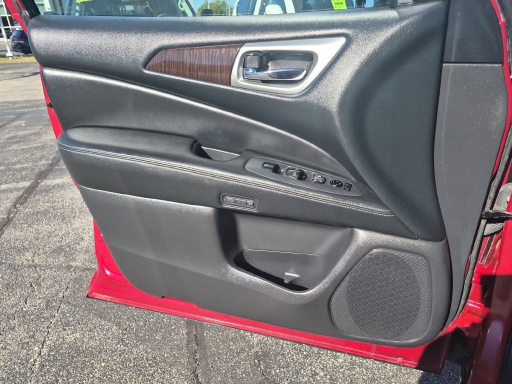 2015 Nissan Pathfinder SL