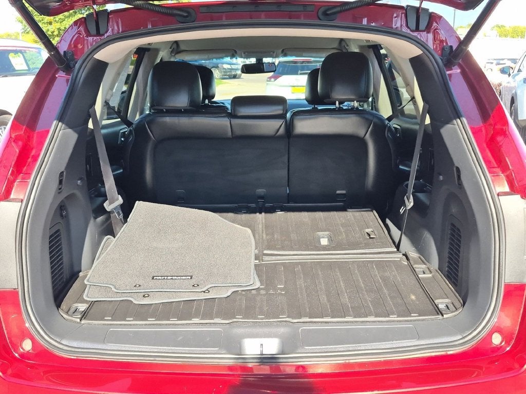 2015 Nissan Pathfinder SL