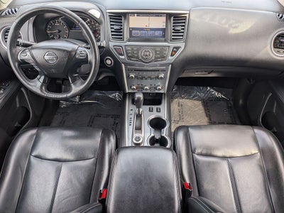 2017 Nissan Pathfinder SL