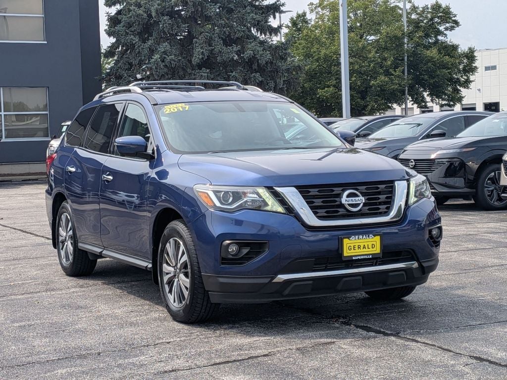 2017 Nissan Pathfinder SL