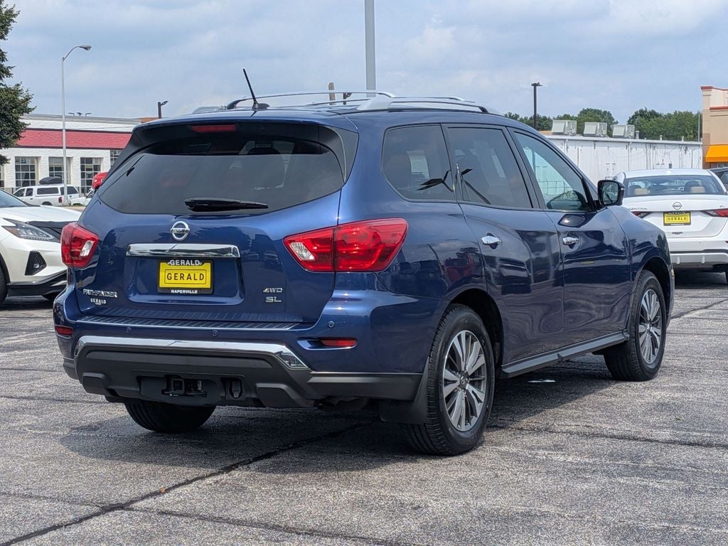 2017 Nissan Pathfinder SL
