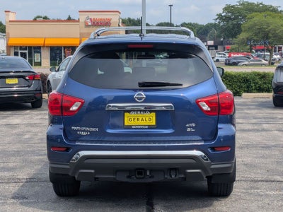 2017 Nissan Pathfinder SL