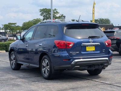 2017 Nissan Pathfinder SL