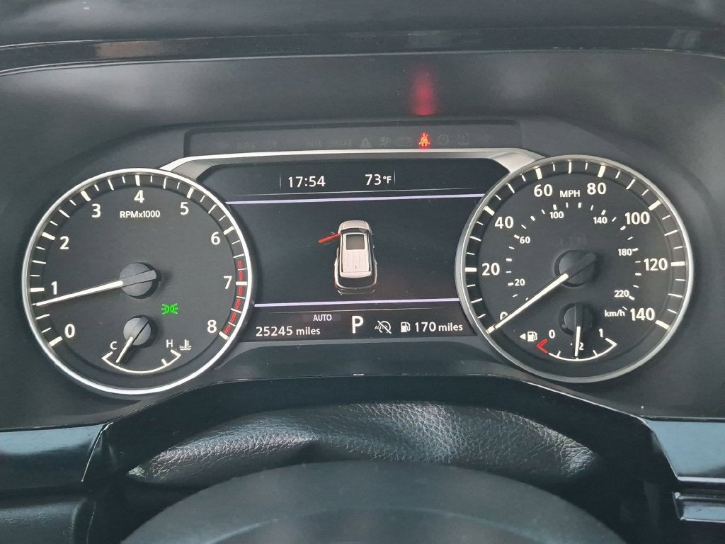 2025 Nissan Pathfinder SV