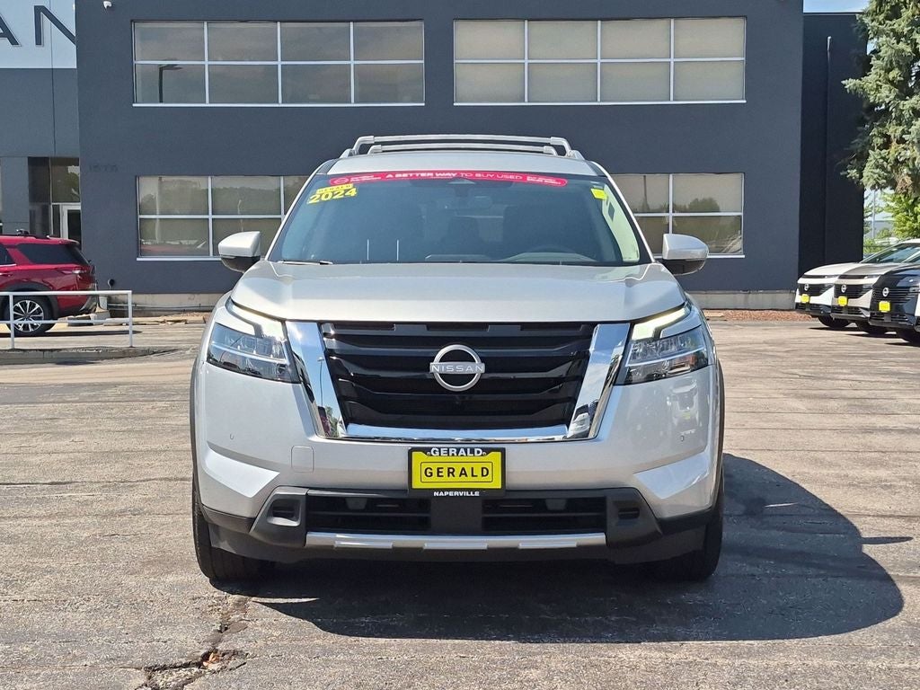 2024 Nissan Pathfinder SL