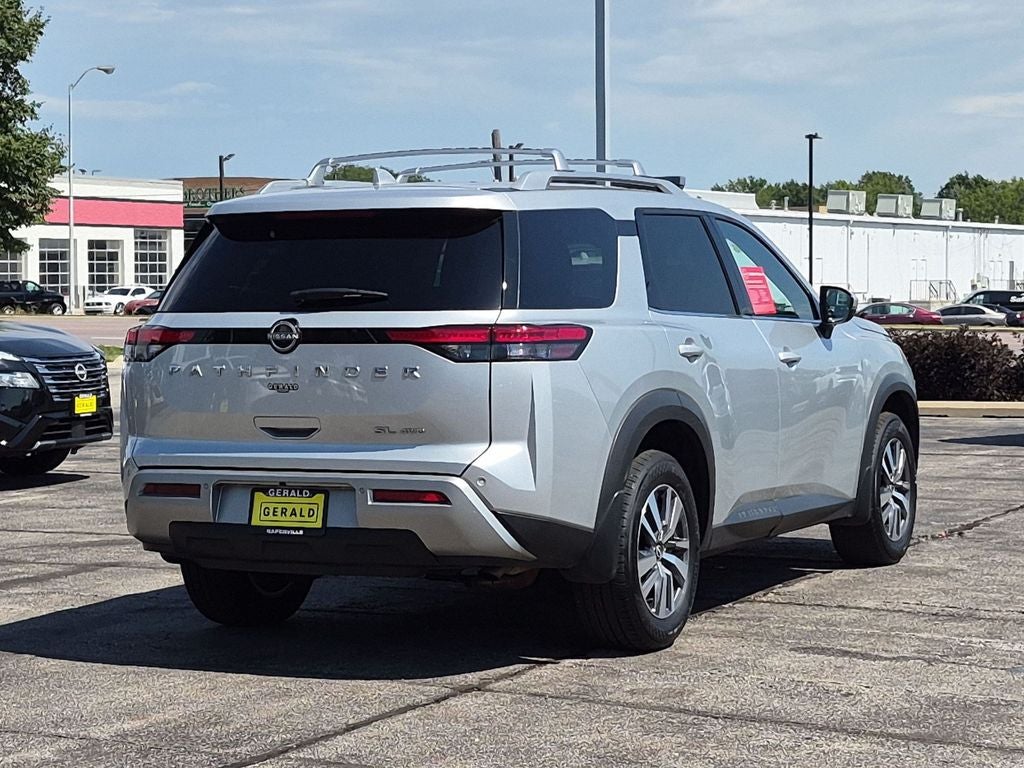 2024 Nissan Pathfinder SL
