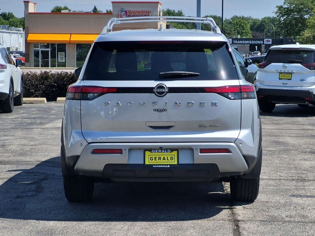 2024 Nissan Pathfinder SL