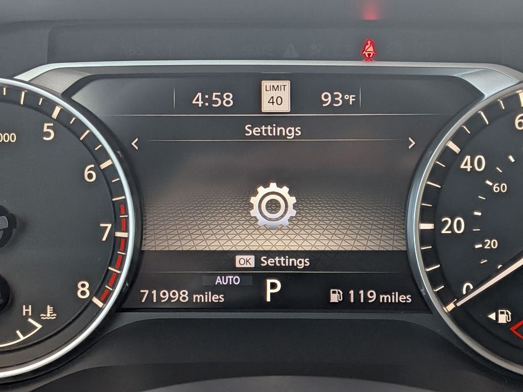 2022 Nissan Pathfinder SL
