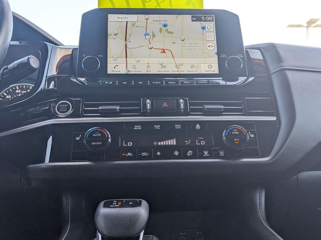2022 Nissan Pathfinder SL