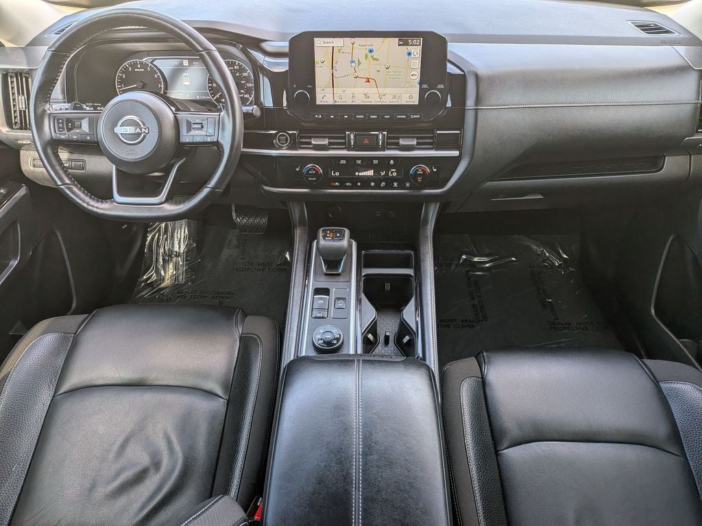 2022 Nissan Pathfinder SL