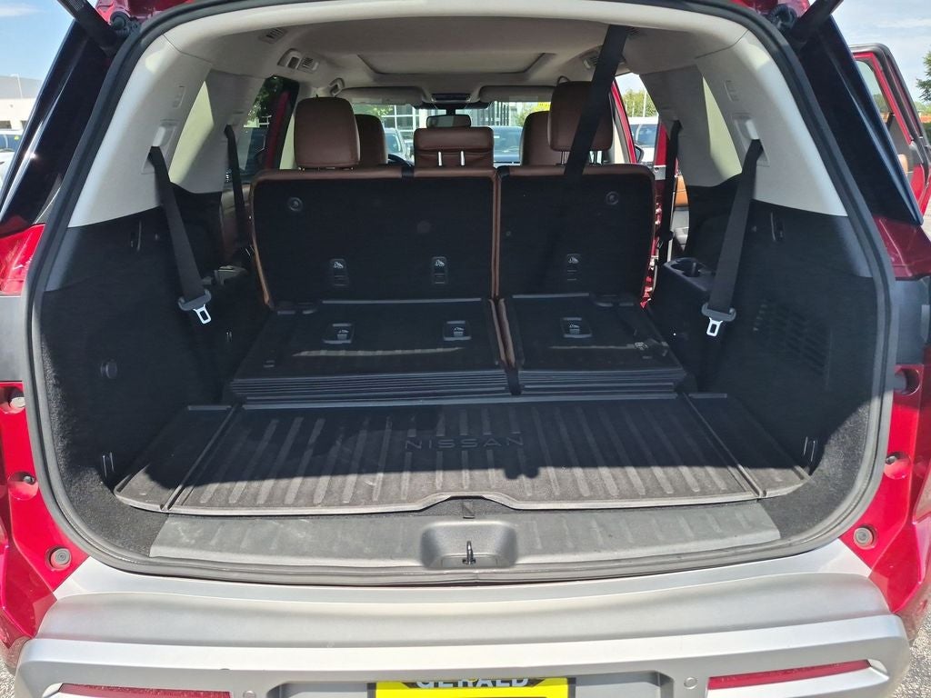 2022 Nissan Pathfinder Platinum