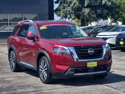 2022 Nissan Pathfinder Platinum