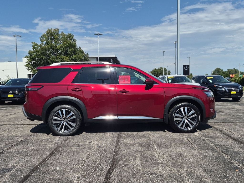 2022 Nissan Pathfinder Platinum