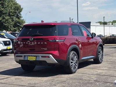 2022 Nissan Pathfinder Platinum