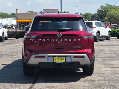 2022 Nissan Pathfinder Platinum