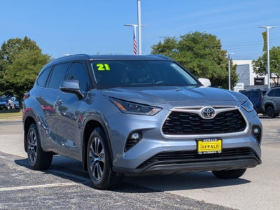 2021 Toyota Highlander XLE