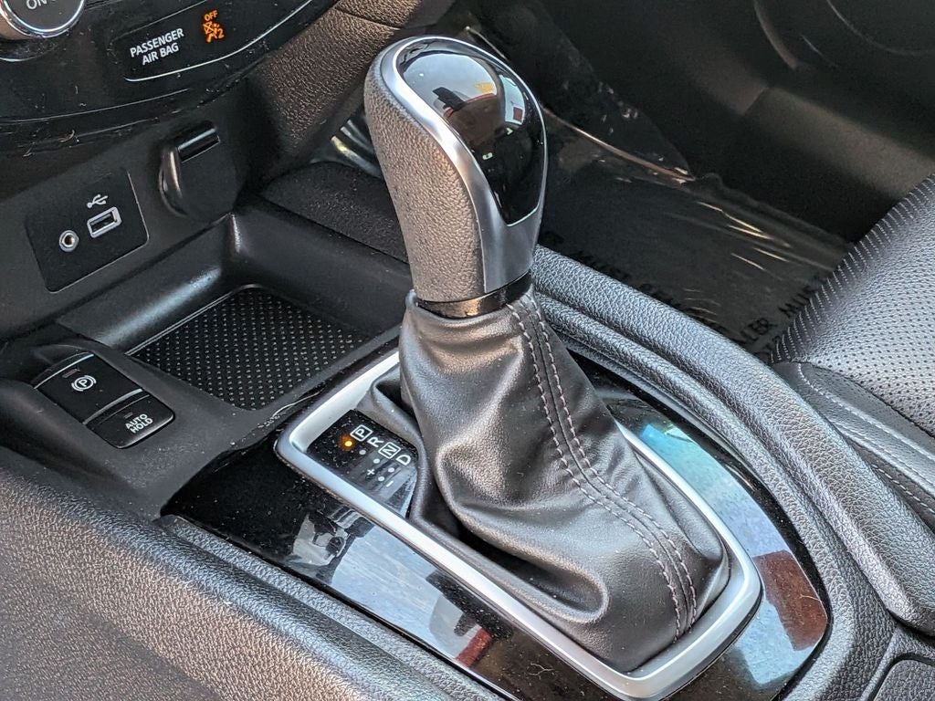 2022 Nissan Rogue Sport SL
