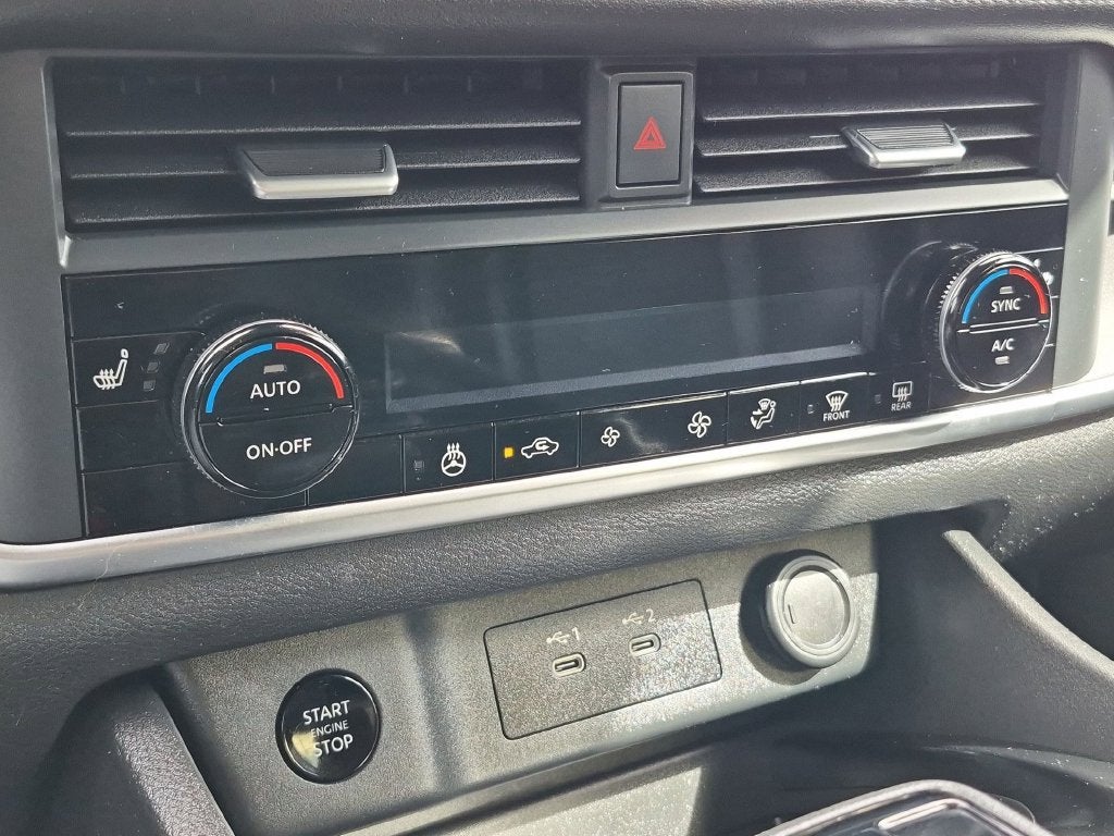 2024 Nissan Rogue SV