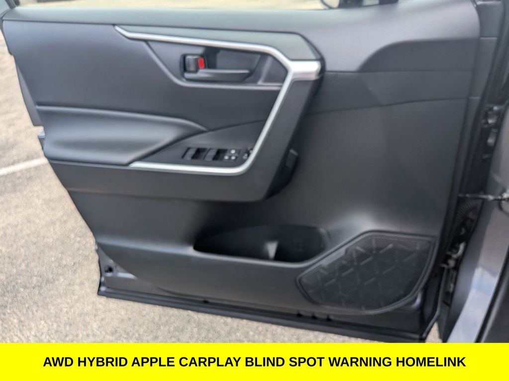 2022 Toyota RAV4 Hybrid LE
