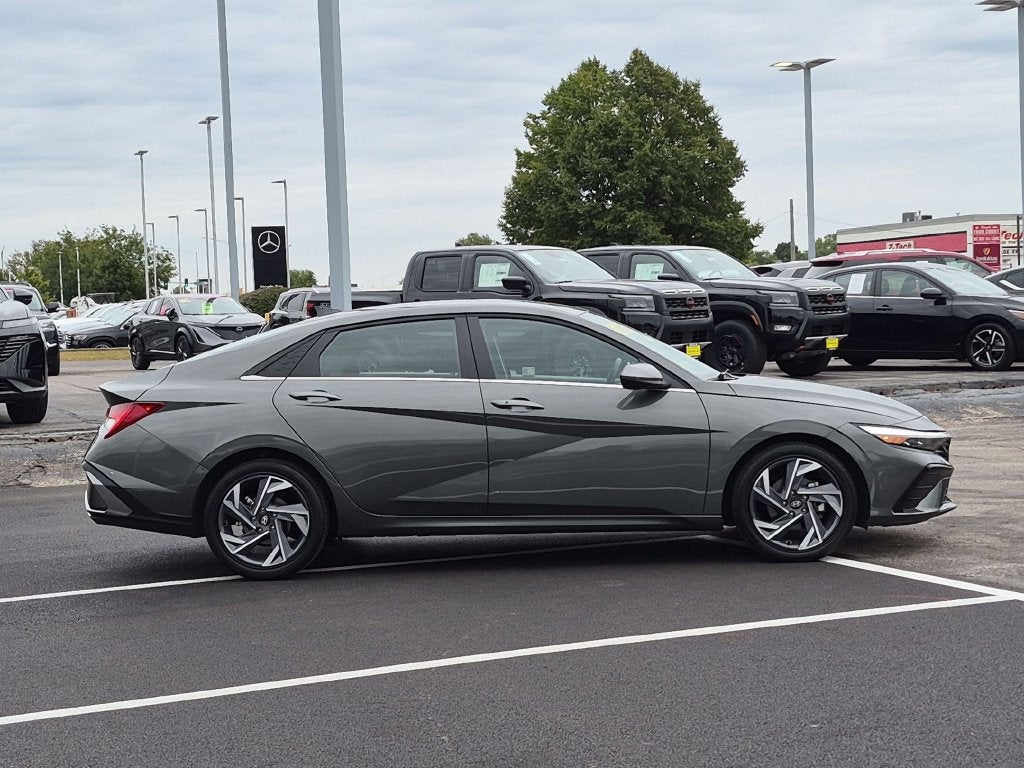 2025 Hyundai Elantra SEL Convenience