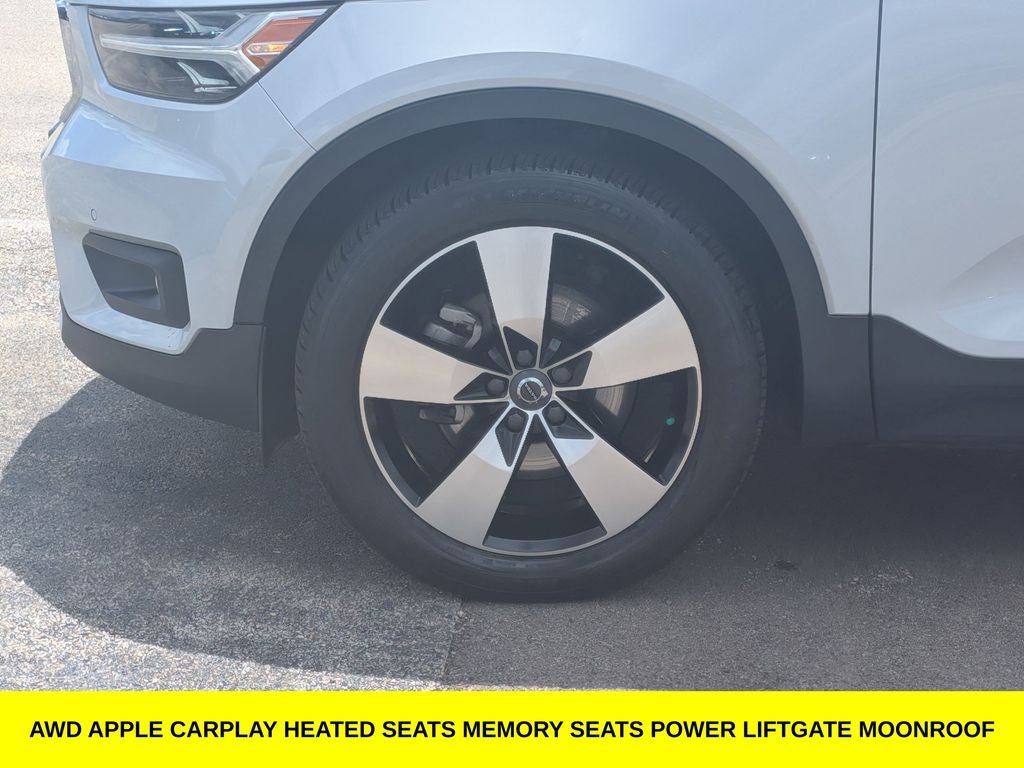2021 Volvo XC40 Momentum