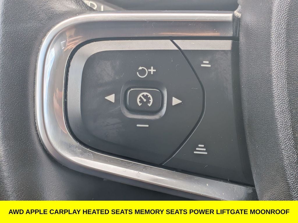 2021 Volvo XC40 Momentum