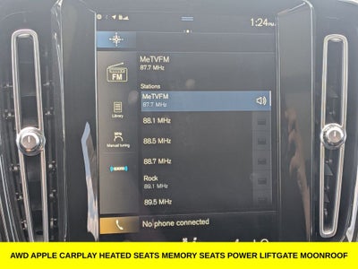 2021 Volvo XC40 Momentum