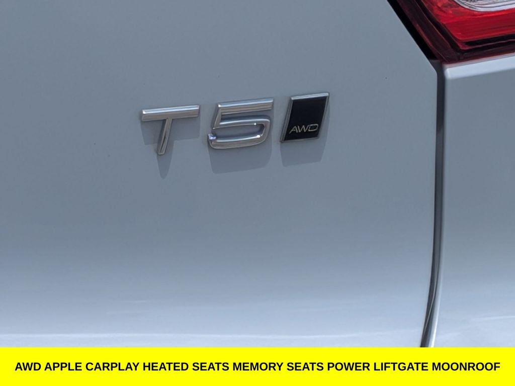 2021 Volvo XC40 Momentum