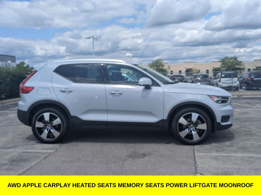 2021 Volvo XC40 Momentum