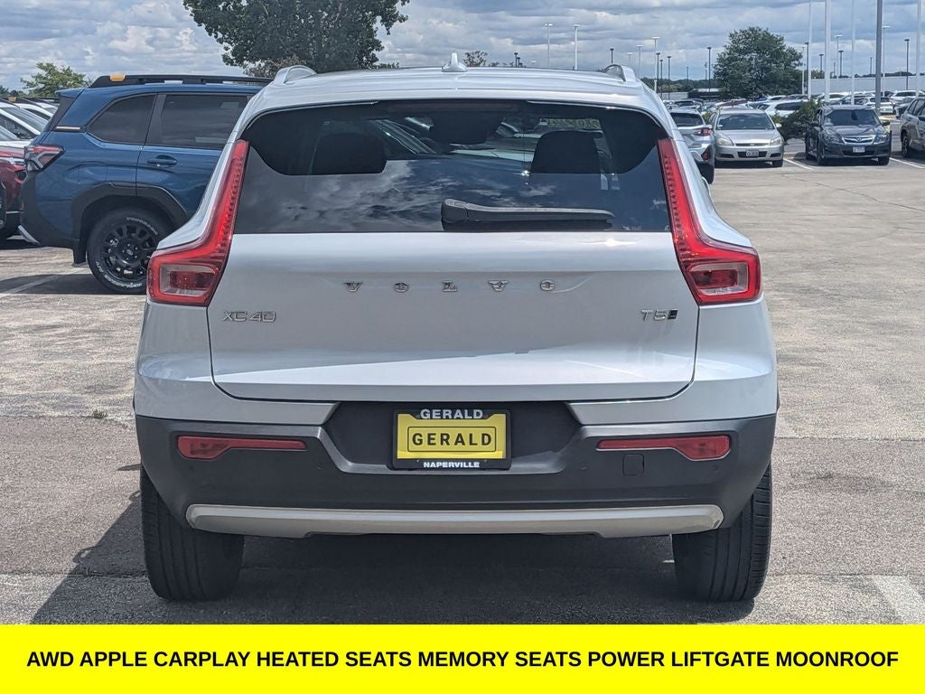 2021 Volvo XC40 Momentum