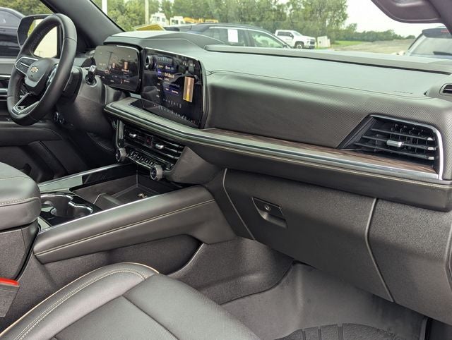 2025 Chevrolet Suburban Premier