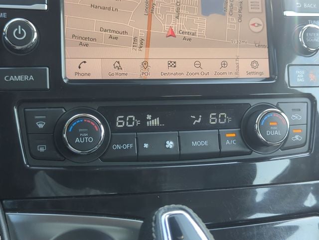 2022 Nissan Maxima SV