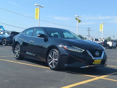 2022 Nissan Maxima SV