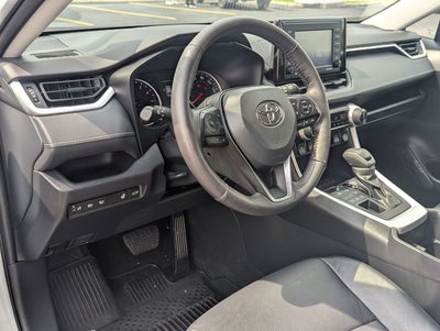 2022 Toyota RAV4 XLE